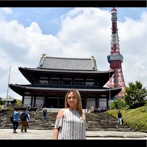 Meet your Posher, Crystal